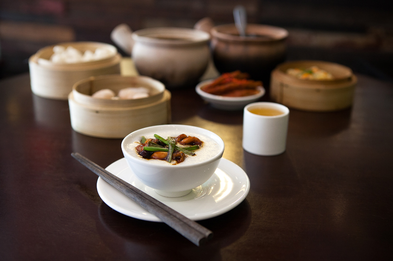 Oi-Vietnam-June-2014-Cover-Story-Chinese-Geylang-Frog-Congee-and-Dim-Sum-ARY-3