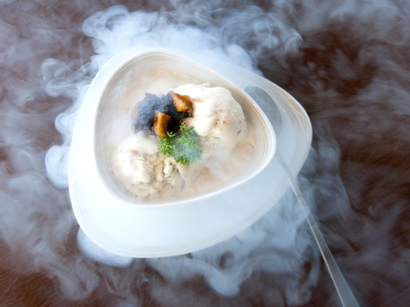 Photo: Le Ba Hung - DT: 0934002218;