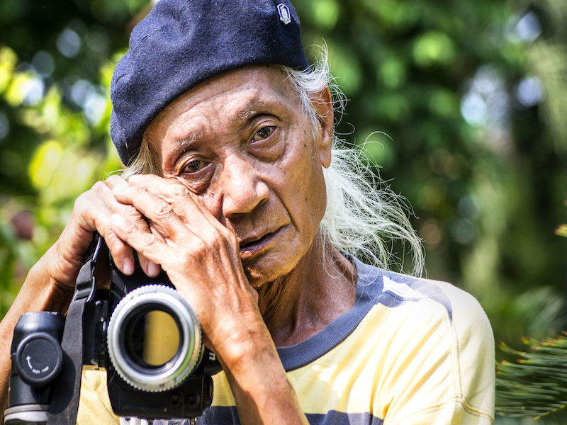 Oi Vietnam-April2015_old photographer_DSC4825-NT