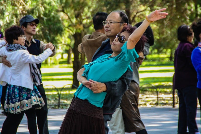 Dancing at Temple of Heaven - Image by James Pham-18 (OiVietNam_3N)