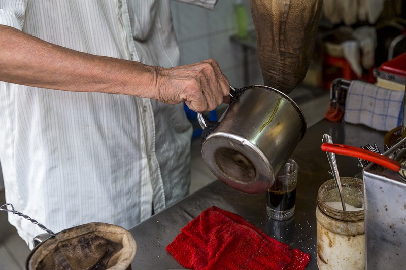 oi-magazine-march-2016-stocking-coffee-shop-NF--9 (OiVietNam-3N)