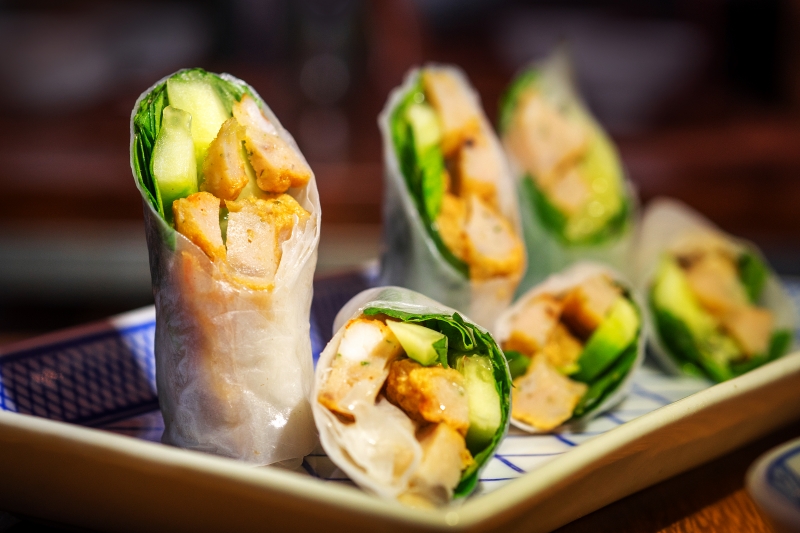 oi-vietnam-sep2016_thefishsauce_fishcake-spring-rolls-with-herbs_dsc9050_nt