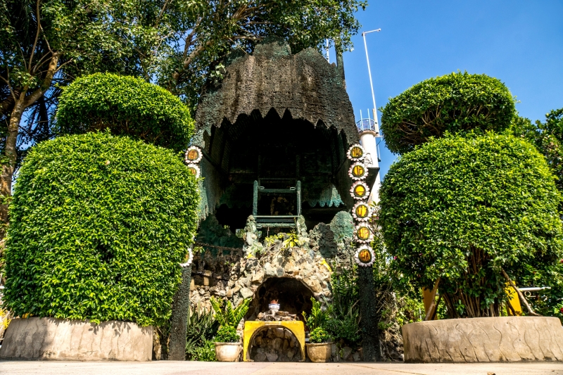 oi-vietnam-december2016_coconut-monk_dsc0298_nt