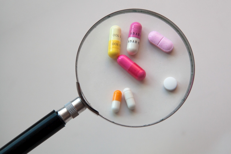 Pills - detail 1 ARY